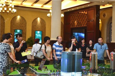 荣和·千千树一期压轴新品 88-109㎡四房预约1万抵8万，抢占城芯稀缺好房